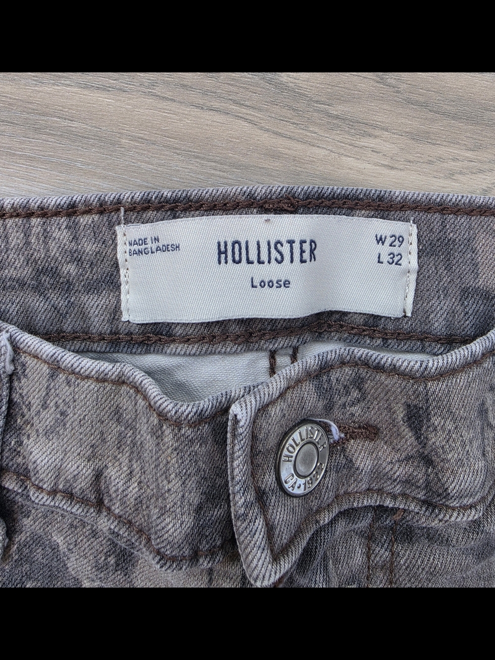 Hollister Loose Fit Men’s Gray Camoflauge Jeans - W29 L32
